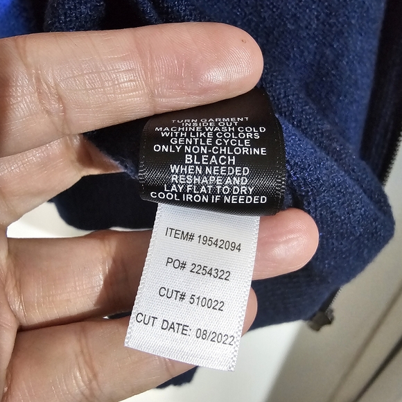 Torrid Love Sick Rainbow Stripe Zip up Sweater Hoodie Size 1 NWT - Picture 7 of 7